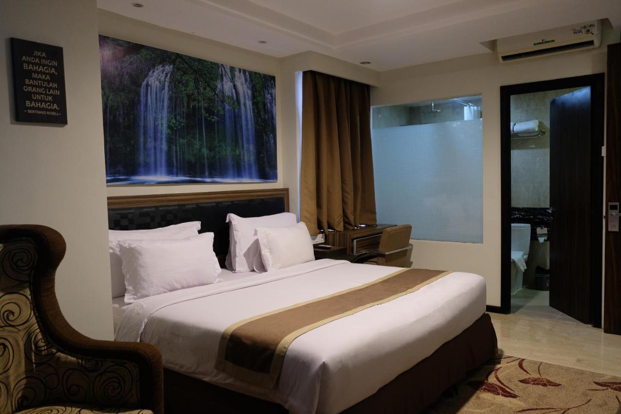 Travellers Hotel Phinisi Hotel 3*