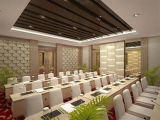Hotel Travellers Hotel Phinisi 3*