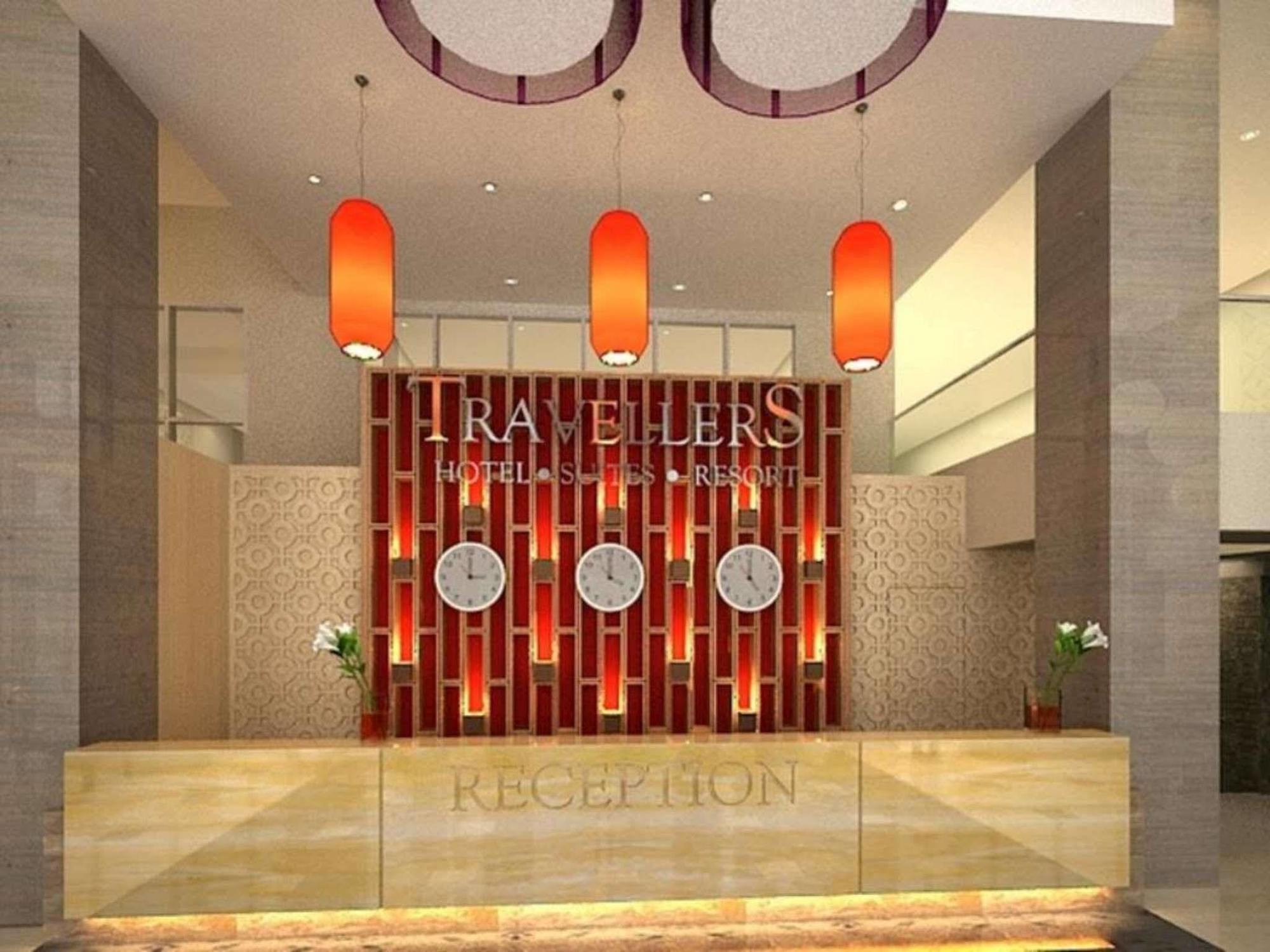 Travellers Hotel Phinisi Makassar